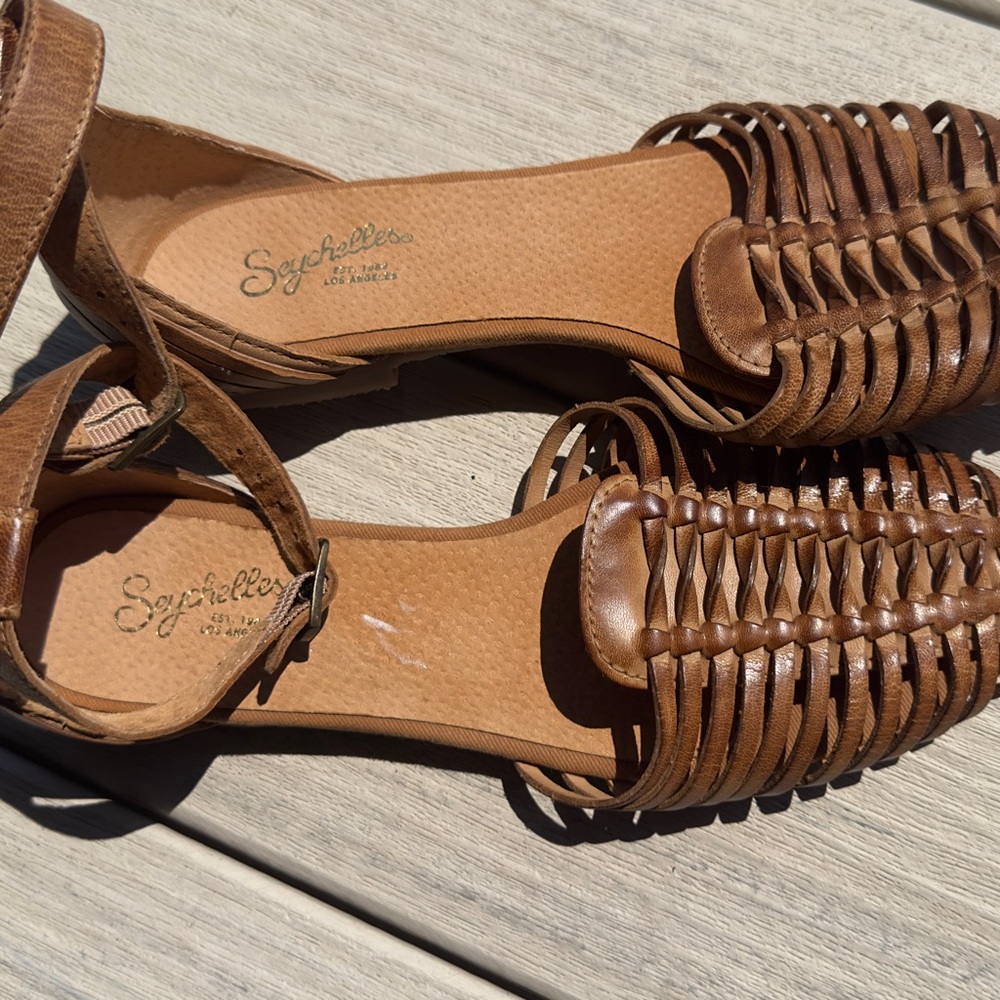 Seychelles Women's Brown Woven Sandals